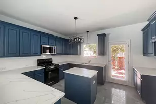 3917 Bronco Bend Loop, Austin, TX 78744 - Photo 8
