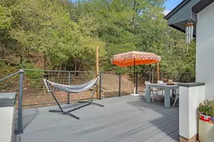 2812 Oak Springs Dr, Austin, TX 78702 - Photo 30