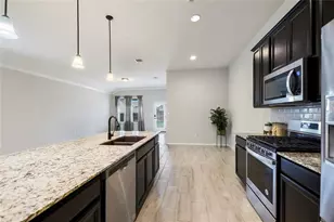 107 Barley Fork Ln, Hutto, TX 78634 - Photo 10
