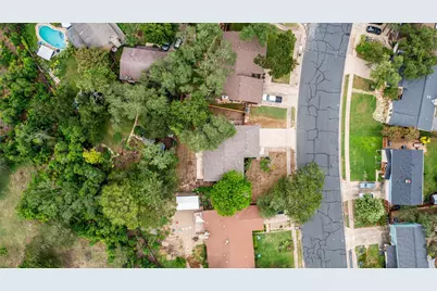 2110 Malvern Hill Drive, Austin, TX 78745 - Photo 30