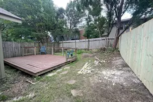 1411 Waterloo Tr, Austin, TX 78704 - Photo 14