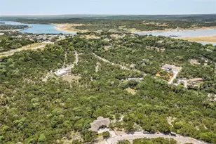 6201 Valleyview St, Lago Vista, TX 78645 - Photo 32