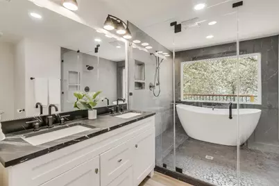 6201 Valleyview Street, Lago Vista, TX 78645 - Photo 18