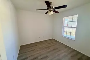 1148 Shadow Creek Blvd, Buda, TX 78610 - Photo 14