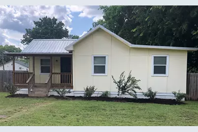 206 Lee Street, Smithville, TX 78957 - Photo 1