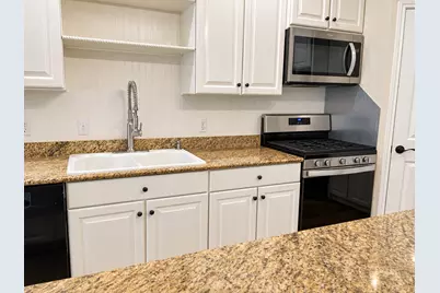 831 Whispering Oaks Drive, Giddings, TX 78942 - Photo 14