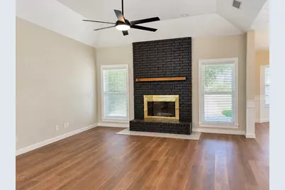 831 Whispering Oaks Drive, Giddings, TX 78942 - Photo 4
