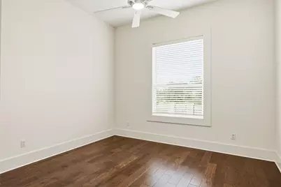 1009 Scenic Drive, Georgetown, TX 78626 - Photo 22