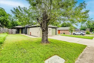 12309 Patron Dr, Austin, TX 78758 - Photo 32