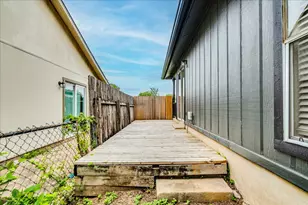 12309 Patron Dr, Austin, TX 78758 - Photo 20