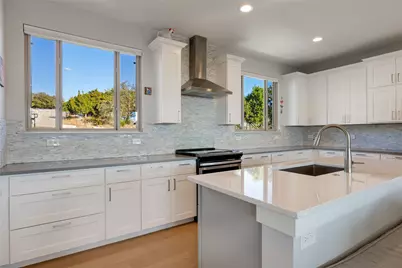 21013 Nimitz Avenue, Jonestown, TX 78645 - Photo 16