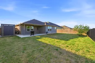 9216 Daisy Cutter Crossing, Georgetown, TX 78626 - Photo 20