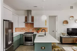 43 Lynn St, Austin, TX 78702 - Photo 10