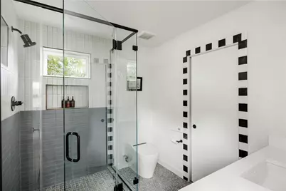 43 Lynn Street, Austin, TX 78702 - Photo 20