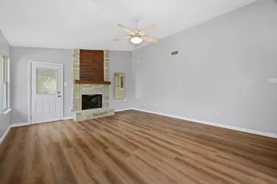 16308 Parkway Drive, Pflugerville, TX 78660 - Photo 10