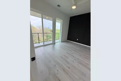 2000 Riverside Farms Road Road #6101, Austin, TX 78741 - Photo 14