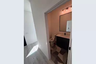 2000 Riverside Farms Road Road #6101, Austin, TX 78741 - Photo 6