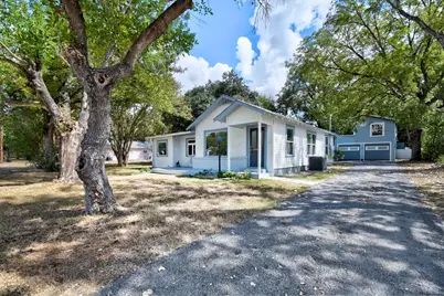 717 S Laurel Avenue, Luling, TX 78648 - Photo 2