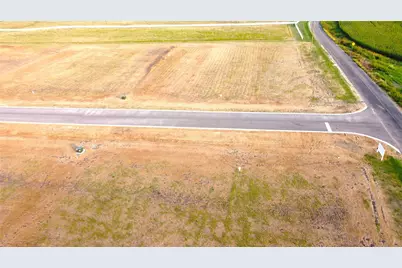 209 Tigerlily Way, Thrall, TX 76578 - Photo 6