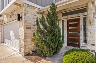 7201 Mowbray St, Austin, TX 78741 - Photo 2