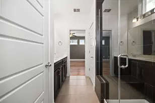 7201 Mowbray St, Austin, TX 78741 - Photo 16