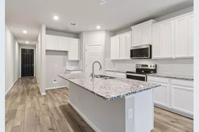 759 Sue Peaks Loop, Dripping Springs, TX 78620 - Photo 4