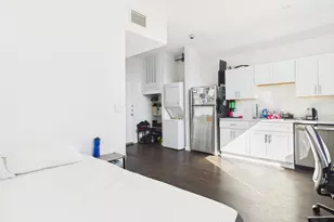 1010 W 26th St, Austin, TX 78705 - Photo 6