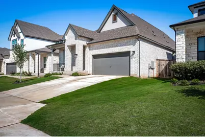416 Crescent Heights Drive, Georgetown, TX 78628 - Photo 32