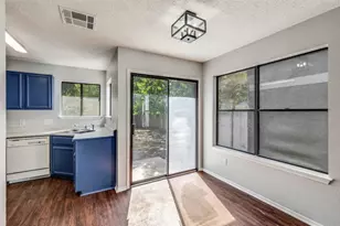 12323 Little Emily Way, Austin, TX 78753 - Photo 10