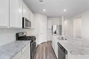 209 Golden Plains Pkwy, Hutto, TX 78634 - Photo 22