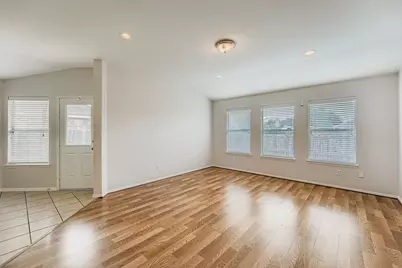 302 Floating Leaf Drive, Hutto, TX 78634 - Photo 8