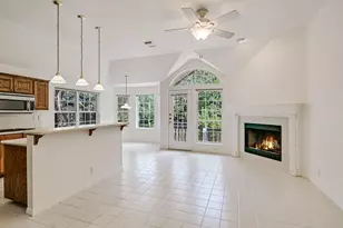 10817 Redmond Rd, Austin, TX 78739 - Photo 4
