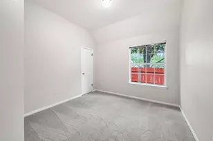 11560 Cedarcliffe Dr, Austin, TX 78750 - Photo 22