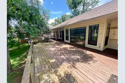 813 River Oaks Drive, Huntsville, TX 77340 - Photo 14