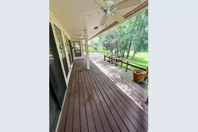 813 River Oaks Drive, Huntsville, TX 77340 - Photo 32