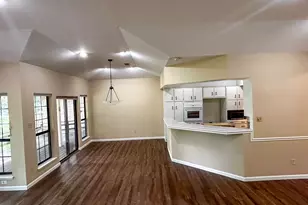 813 River Oaks Dr, Huntsville, TX 77340 - Photo 22