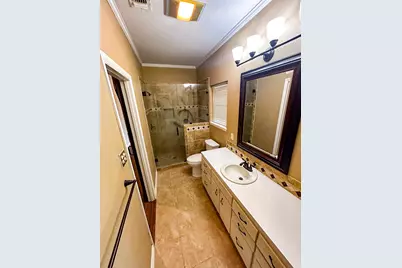 813 River Oaks Drive, Huntsville, TX 77340 - Photo 10