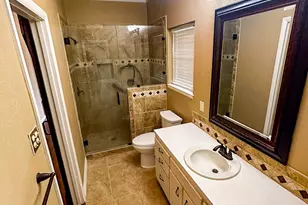 813 River Oaks Dr, Huntsville, TX 77340 - Photo 10