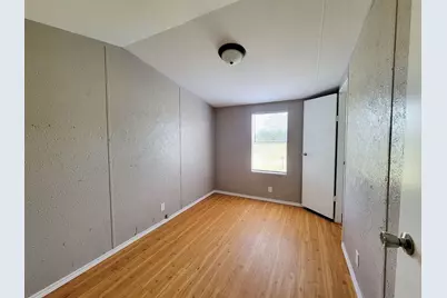 5213 US Highway 90, Waelder, TX 78959 - Photo 4