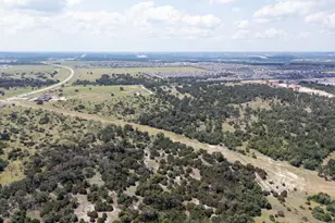 129 Burke St, Liberty Hill, TX 78642 - Photo 4