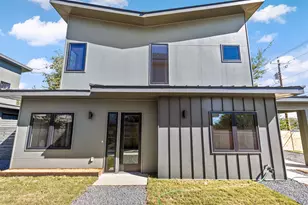 4412 S 1st St, Austin, TX 78745 - Photo 4