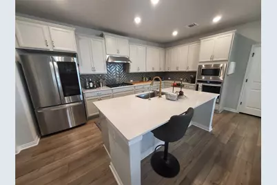 108 Blue Hibiscus Drive, Liberty Hill, TX 78628 - Photo 4