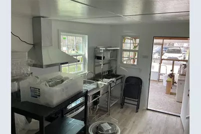 1225 W Highway 71 Highway W, Smithville, TX 78957 - Photo 16