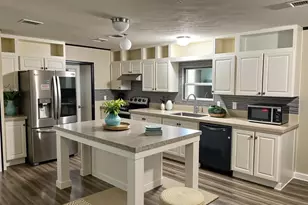 1225 W Hwy 71 Hwy W, Smithville, TX 78957 - Photo 6