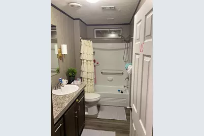 1225 W Highway 71 Highway W, Smithville, TX 78957 - Photo 8