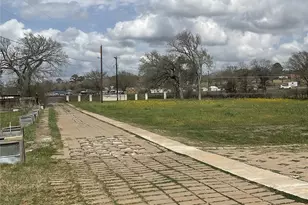 1225 W Hwy 71 Hwy W, Smithville, TX 78957 - Photo 20