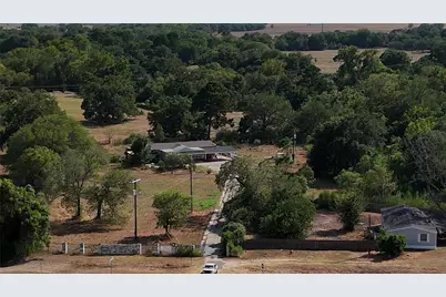1225 W Highway 71 Highway W, Smithville, TX 78957 - Photo 4