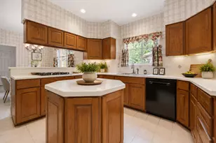 6303 Amberly Pl, Austin, TX 78759 - Photo 10