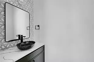 2717 Lyons Rd, Austin, TX 78702 - Photo 14