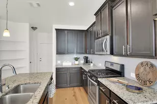 2308 Montague St, Austin, TX 78741 - Photo 12